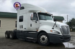 Bán xe đầu kéo Mỹ 2 giường 2023 động cơ Cummins , N13 đời mới nhất